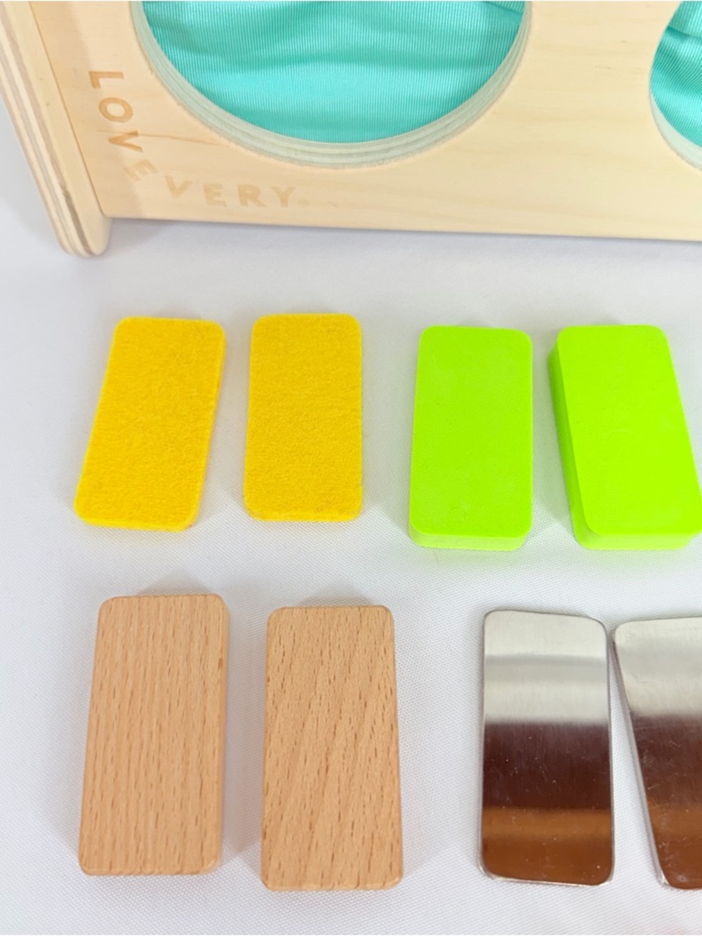 Lovevery Montessori Sensory Box - Picture 5 of 14